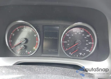 2017 Toyota Rav4 Se из США, поврежденный, VIN 2T3NFREV2HW392614